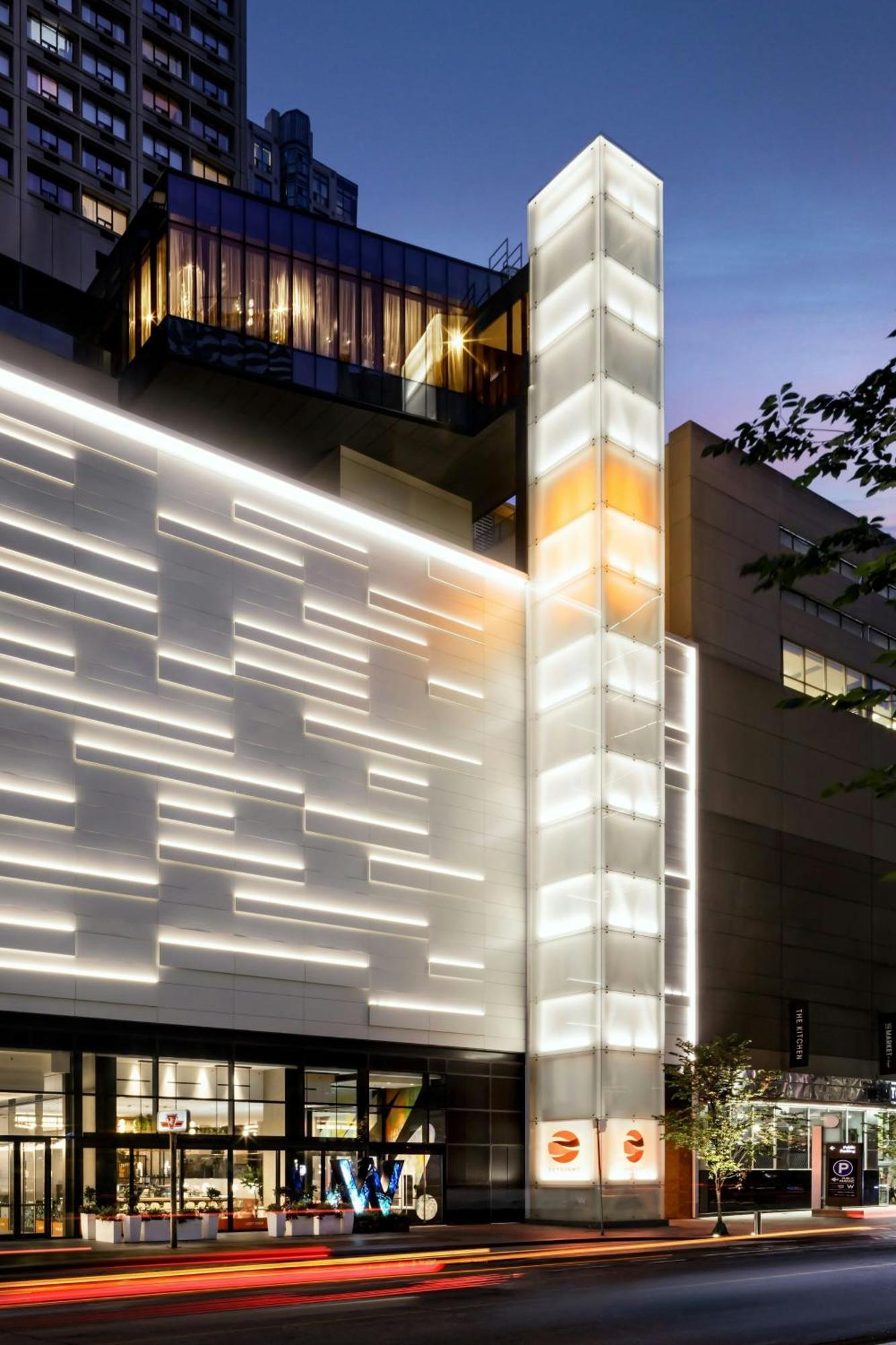 W Toronto Hotel Exterior photo